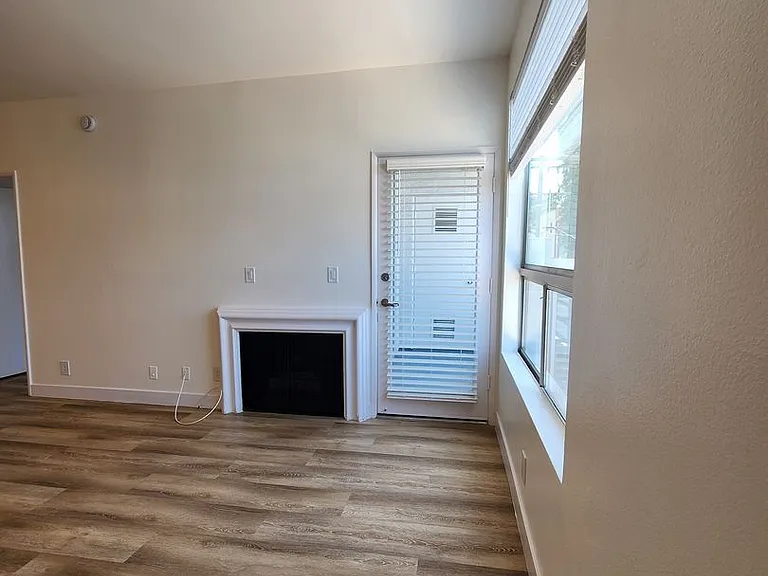 14515 Dickens St. — Photo 14
