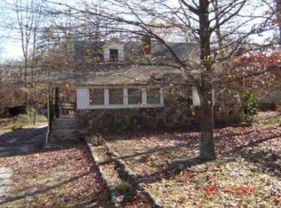 28 Owens Rd, Taylors, SC 29687