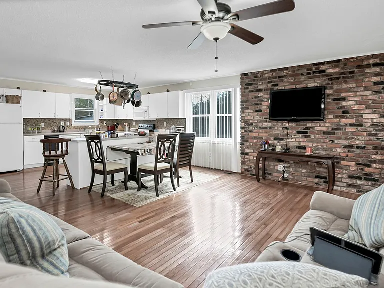 315 Gardners Terrace Rd — Photo 7