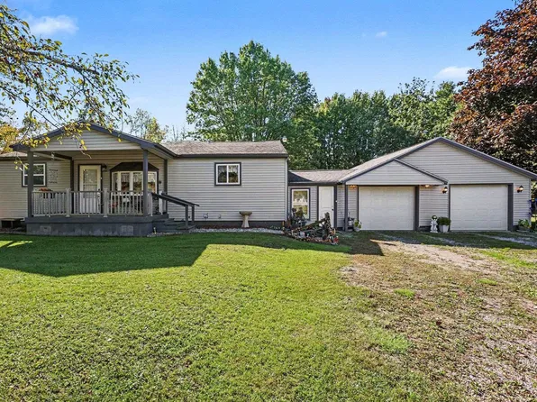 8156 State Rd, Millington, MI 48746
