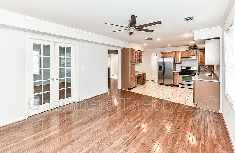 1128 N Kentucky St — Photo 10