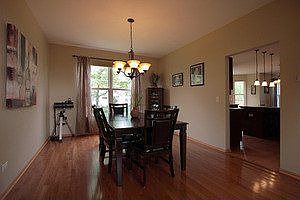 4th image of 11414 S Glenbrook Cir