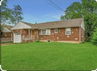 166 Milburn Ave #BASEMENT, Hempstead, NY 11550