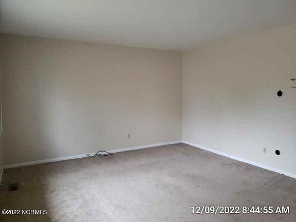 2nd image of 609 Doris Ave