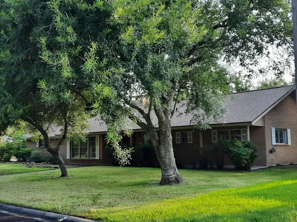 546 Brookhollow Dr, Port Lavaca, TX 77979