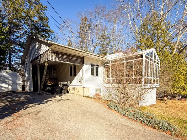 6 Nob Hill Road, Hancock, ME 04640