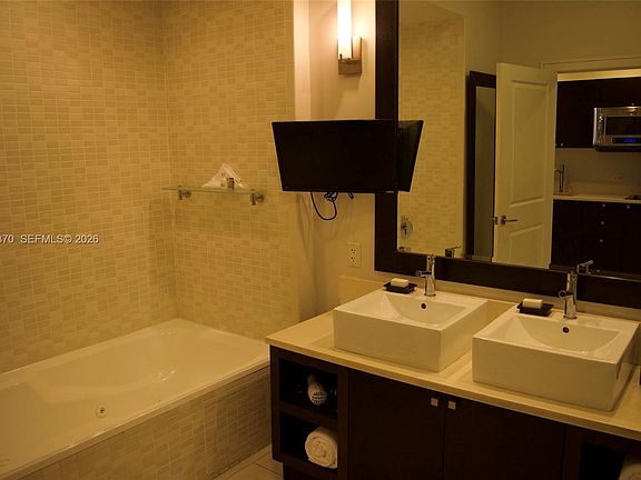 4th image of 5300 NW 87th Ave #809