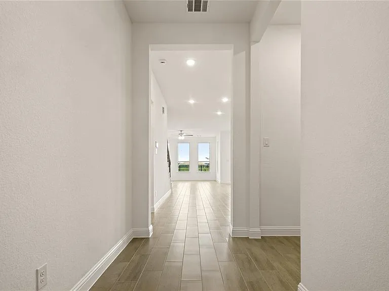 2064 Terra Rose Dr — Photo 4