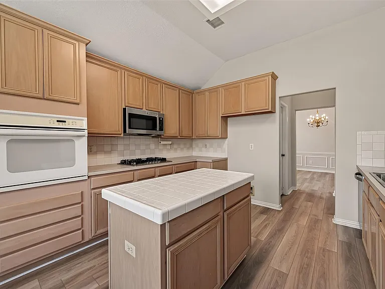 2607 Plantation Hollow Ct — Photo 26