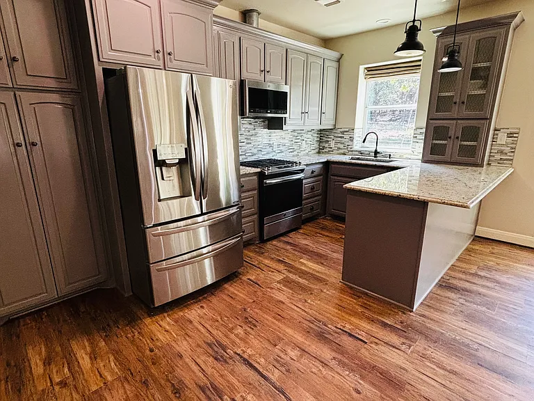 3724 County Road 211 — Photo 2