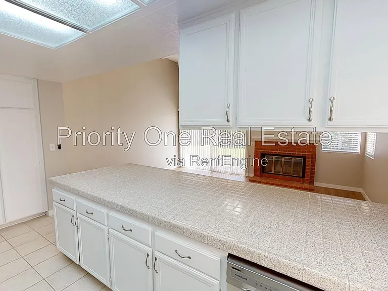 12441 Kestrel St — Photo 12