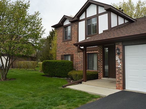 2nd image of 842 Cross Creek Ct Unit B2