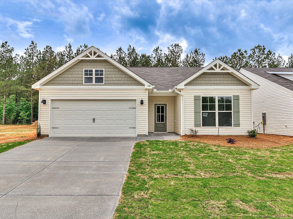 1st image of 144 Traditions Dr