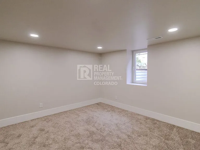 1415 N Raleigh St — Photo 28