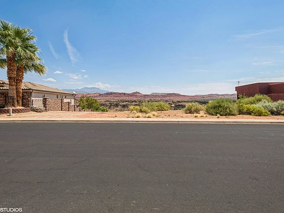 4th image of 1830 Red Mountain Dr