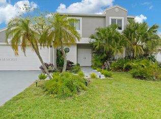 18701 Shauna Manor Dr, Boca Raton, FL 33496