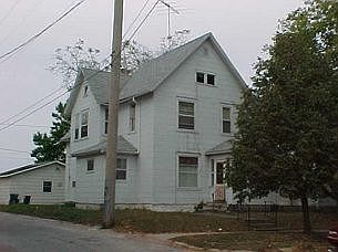 2nd image of 118 N 8th St