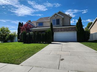 5679 W Hill Stone Dr, South Jordan, UT 84095