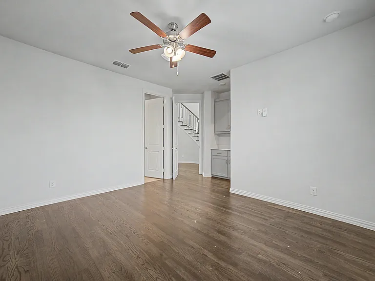 6862 Mistley Park — Photo 4
