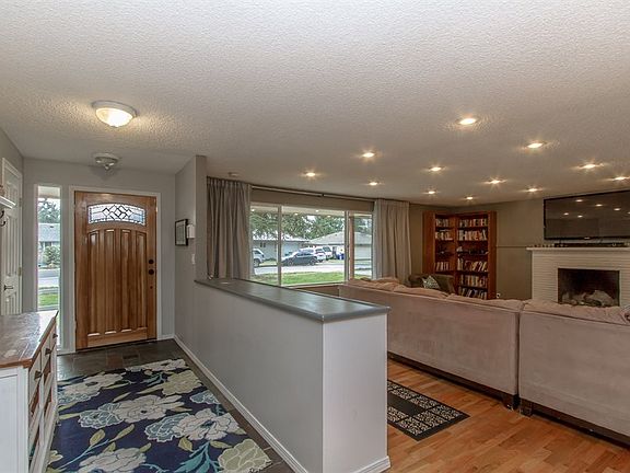 3rd image of 1505 25th St SE