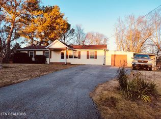 807 Lafollette Dr, Maryville, TN 37801