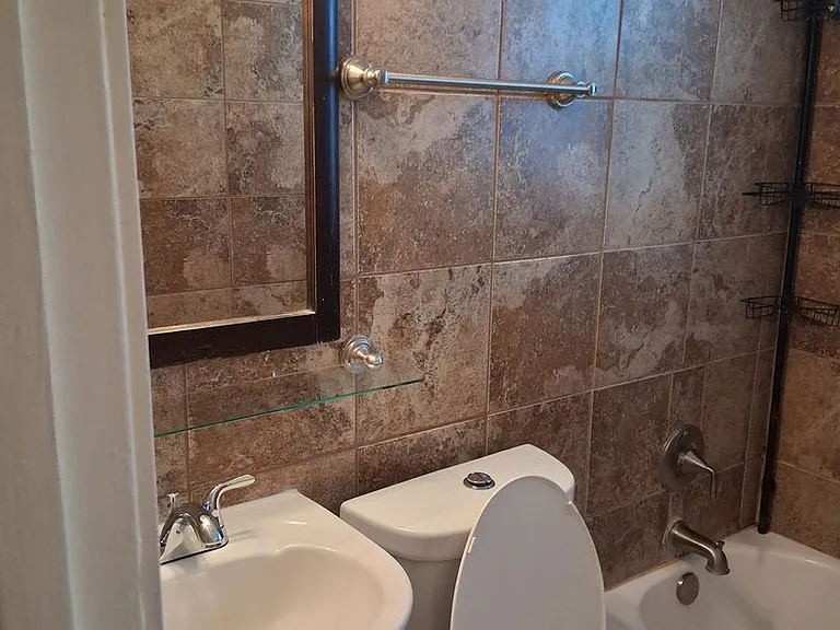 1414 Alta Mira Dr — Photo 10