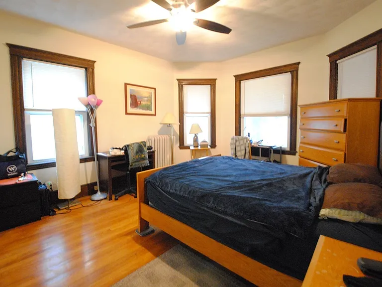 18 Tewksbury St #2 — Photo 9
