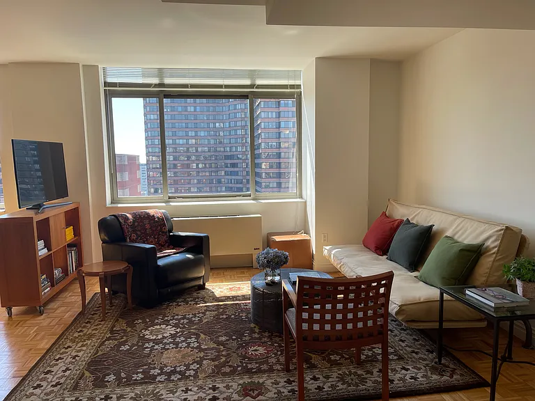 1500 Lexington Ave #16F — Photo 5