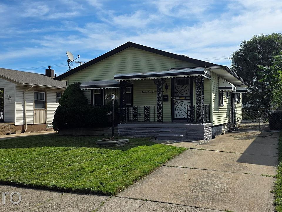 1st image of 2477 S Bassett St