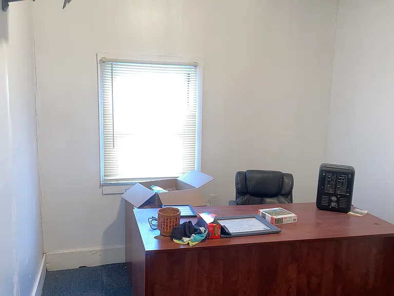 6069 Harney Ave — Photo 10