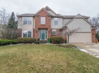 1714 Cardinal Rdg, West Bloomfield, MI 48324