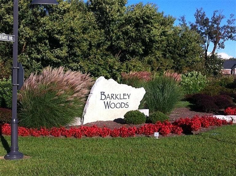1st image of 105 Stonewall Dr