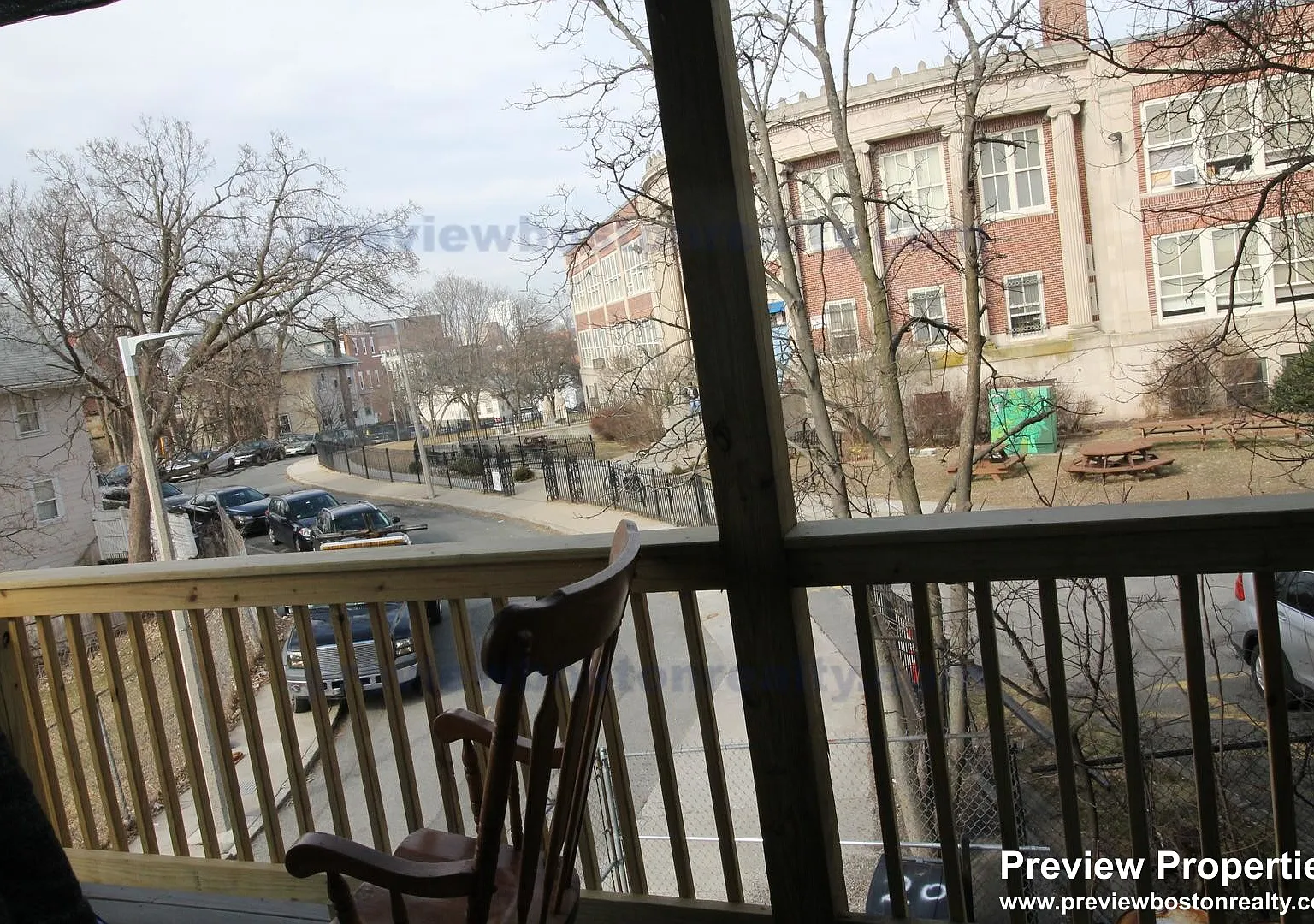4 bed, 2.0 bath, $4,000 — Photo 1