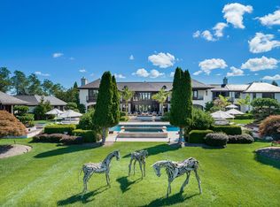 70 Cobb Ln, Water Mill, NY 11976