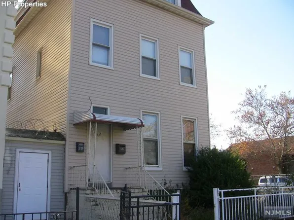 142 Clinton Ave, Newark, NJ 07114
