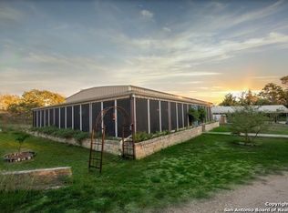 420 Woodland Hills Rd, Poteet, TX 78065