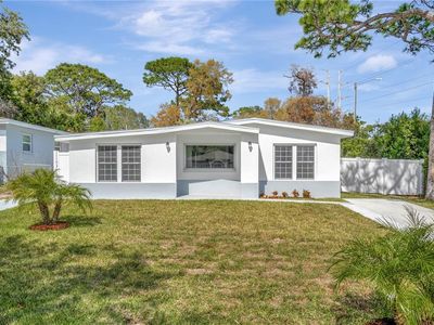 721 E Spruce St, Tarpon Springs, FL, 34689