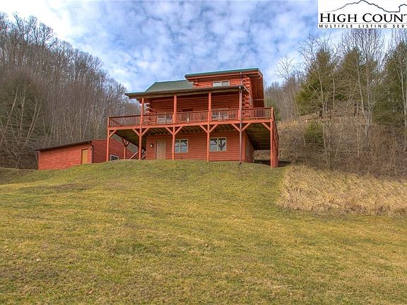 3rd image of 164 Twin Hollows Dr