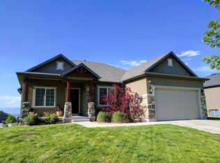 112 W Sky Hawk Way, Elk Ridge, UT 84651