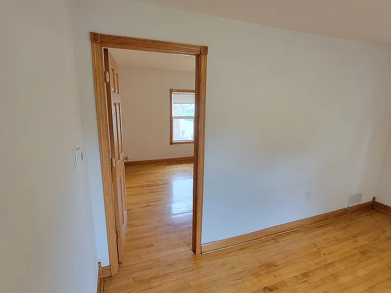 410 3rd Ave S #3 — Photo 15