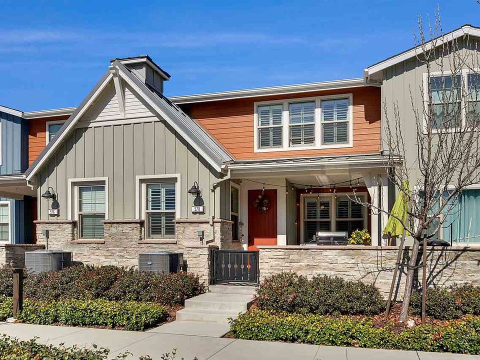 1st image of 578 Sandalwood Dr