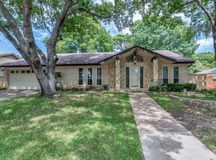 408 Circleview Dr S, Hurst, TX 76054