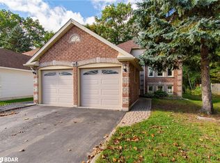 68 Dyer Dr, Wasaga Beach, ON L9Z 1E4