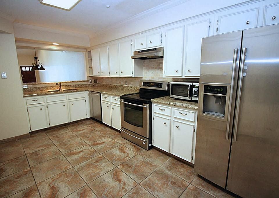 1st image of 1829 Bering Dr APT 14