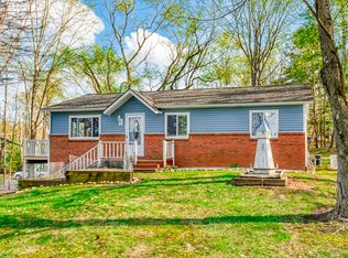 2696 Universal Dr, Pinckney, MI