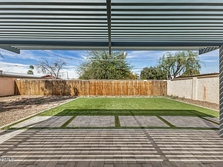 3234 E Friess Dr — Photo 25