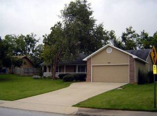 1469 E Amber Dr, Fayetteville, AR 72703