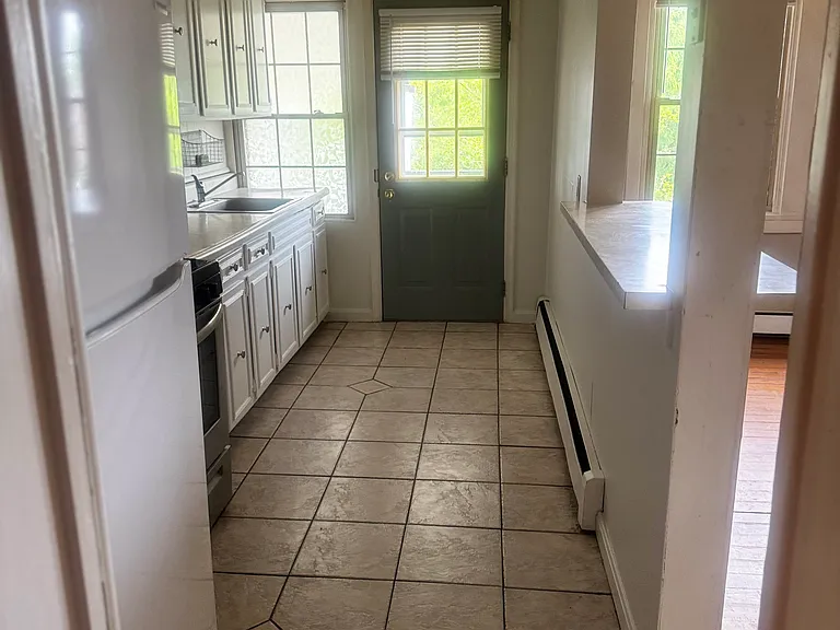 2100 Lancaster Ave — Photo 11