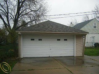 4th image of 20006 Frazho St