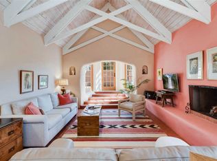 1247 Cerro Gordo Rd, Santa Fe, NM 87501